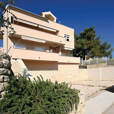 Apartment Gorgeous In With Wifi Sibenik