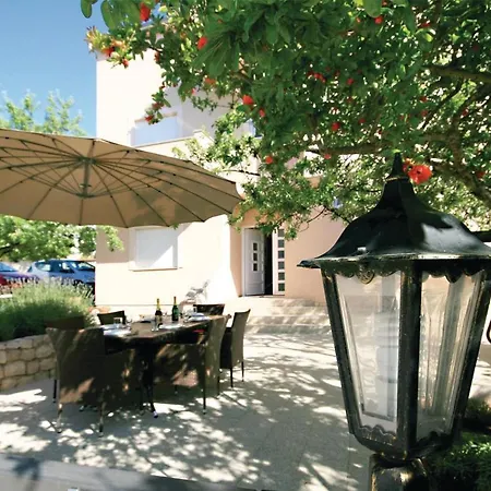 Apartment Gorgeous In With Wifi Sibenik
